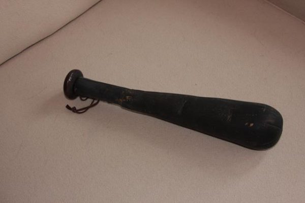 Black truncheon