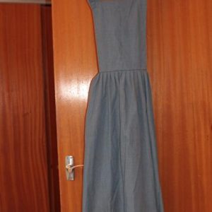 Grey apron (cross over back)