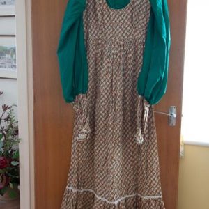 Green floral maxi dress long sleeved