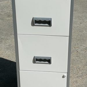 2018-0220Filing20Cabinets2001-4.jpg Small Filing Cabinets
