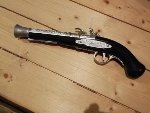 Pistol (modern) - Image 3