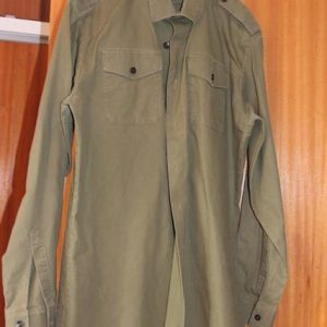 Dark Khaki shirt with shoulder tabs