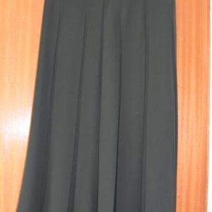 Dark green pleated skirt