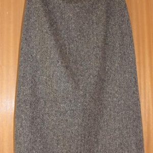 9849-4.jpg Brown straight tweed skirt