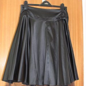9850-4.jpg Black shiny with netting under