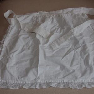 White waist apron