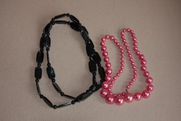 Black & red necklaces