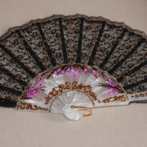 Black ivory & lace fan