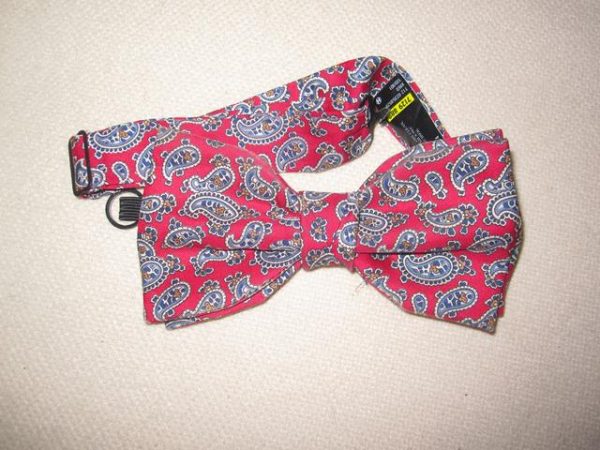 Maroon / grey bow tie