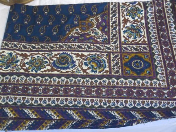 Patterned material / tablecloths