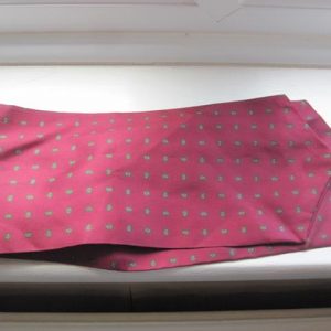 Maroon cravat (patterned)