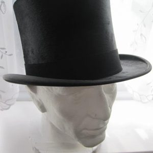 Black top hat