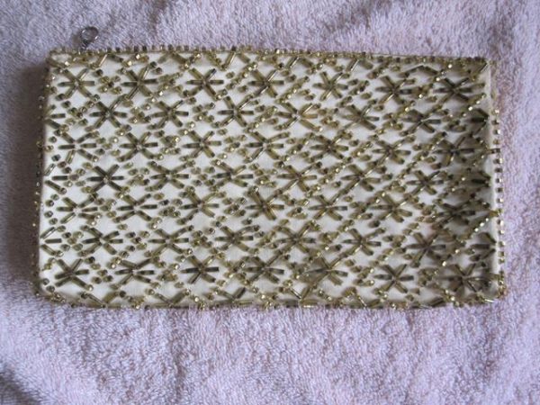 Evening bag cream beaded