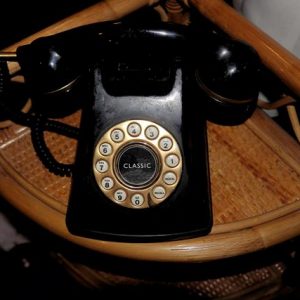 IMG_2500-3.jpg Telephone (black)