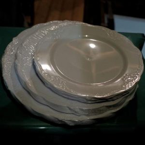 Plates(plastic)