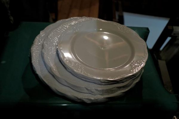 Plates(plastic)