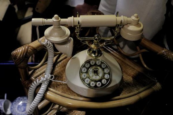 Telephone (cream)
