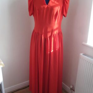 Red long dress short sleeved