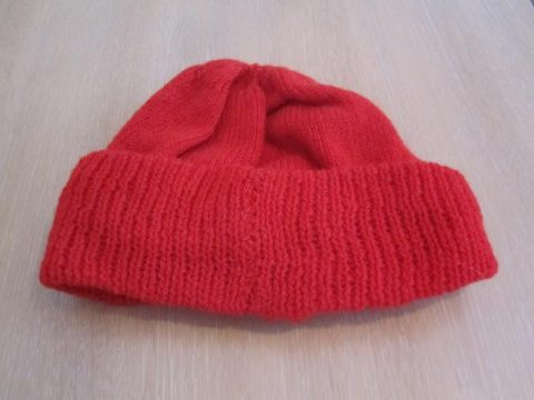 Red woollen hat