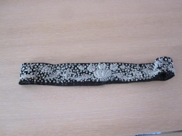 Black gold belt velvet