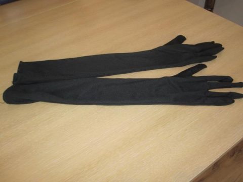 Long black gloves